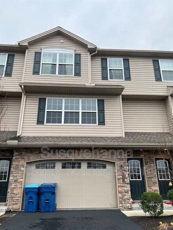 180 Old Schoolhouse Ln, Mechanicsburg, PA 17055 Townhome Rentals in