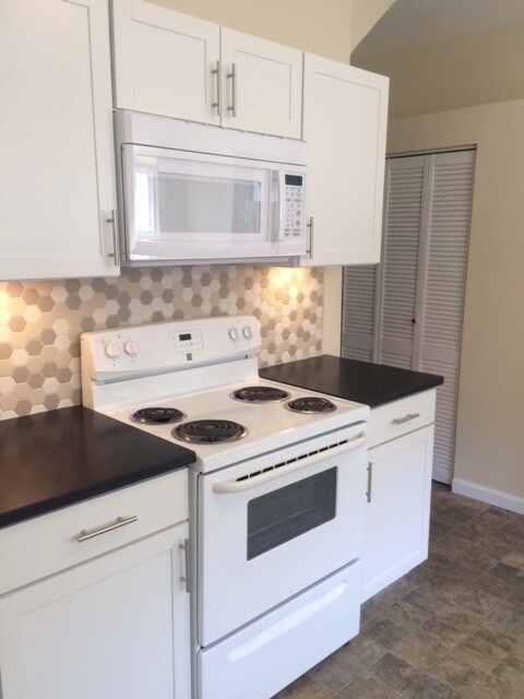 New kitchen - 303 Dartmouth St