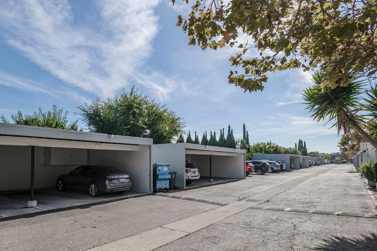 1041 Shell Blvd, Foster City, CA 94404 Condo for Rent in Foster City