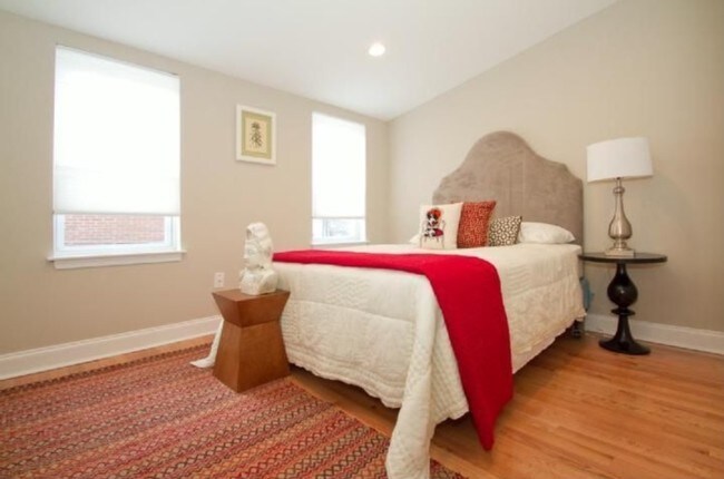 Foto del edificio - 1163 S Darien St