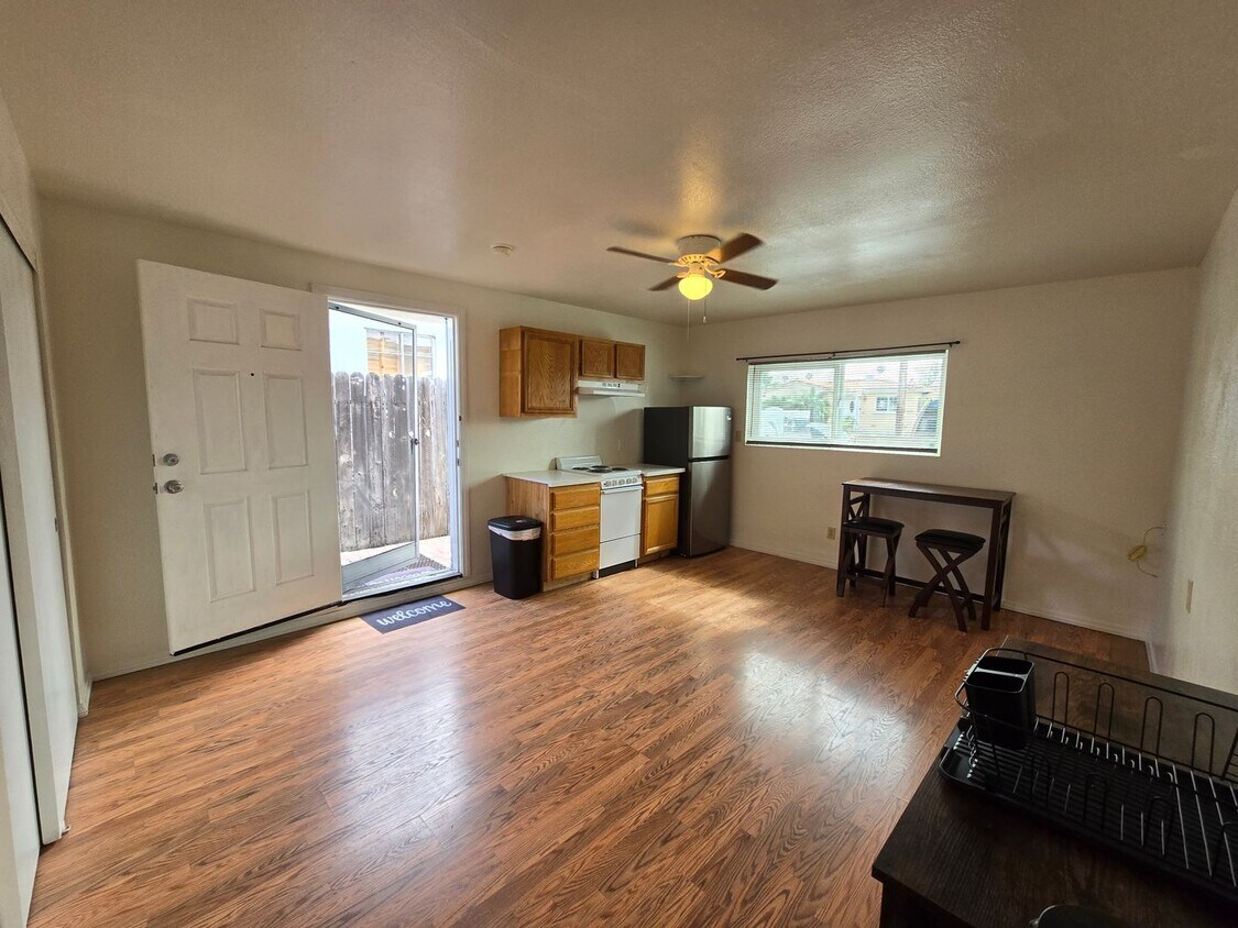 Primary Photo - Amazing Studio Only Minutes from J st Marina
