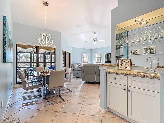 Foto del edificio - 1342 Park Lake Dr