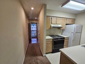 Building Photo - 4278 Pinehurst Cir