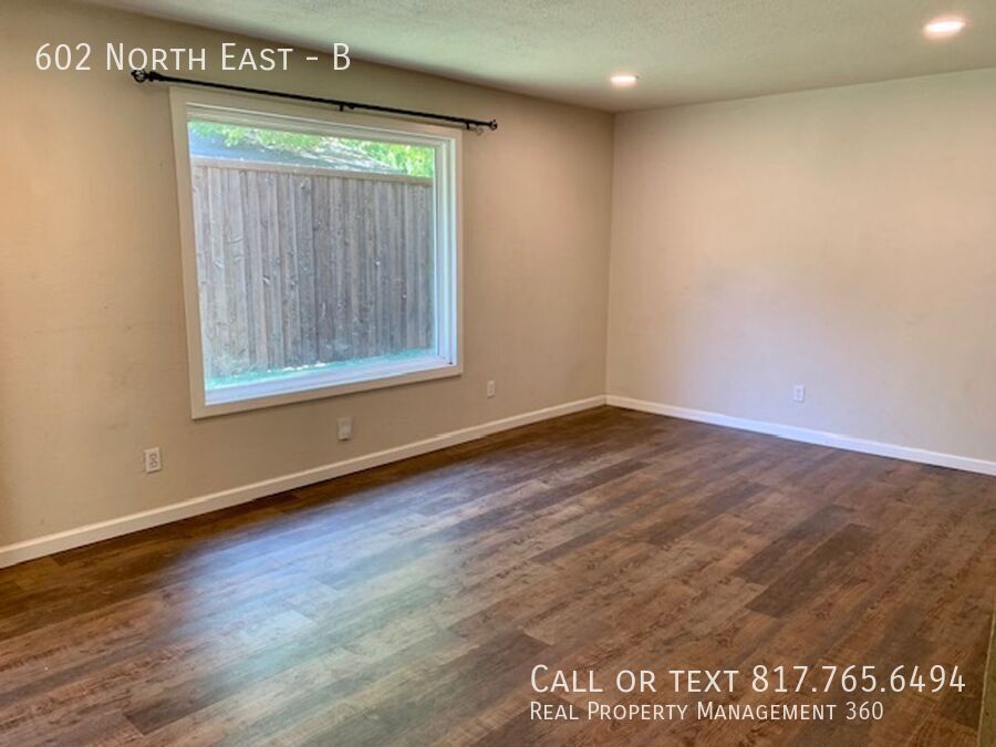 Foto principal - Great North Arlington duplex close to the ...