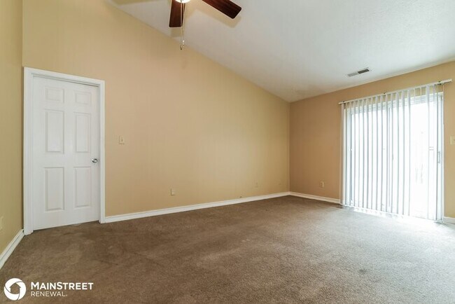 Foto del edificio - 5101 Emmert Dr, Indianapolis, IN 46221