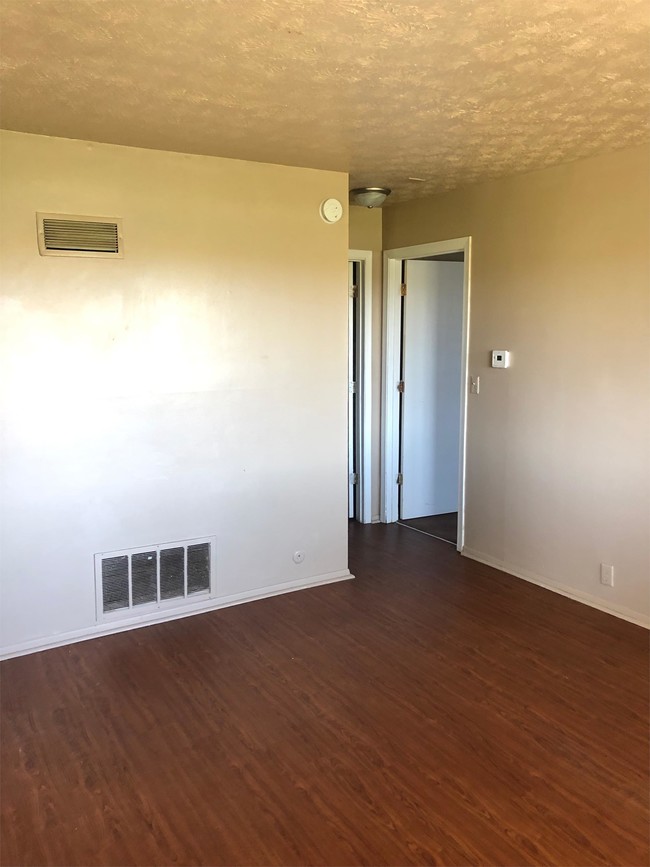 Building Photo - 2139 S 300 E