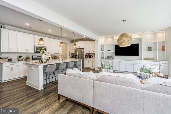 Foto del edificio - 1551 Meadowlark Glen Rd