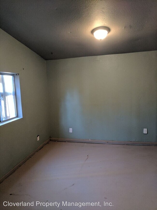 Foto del edificio - 3 br, 1.5 bath Apartment - 5028 Rohde Rd #2