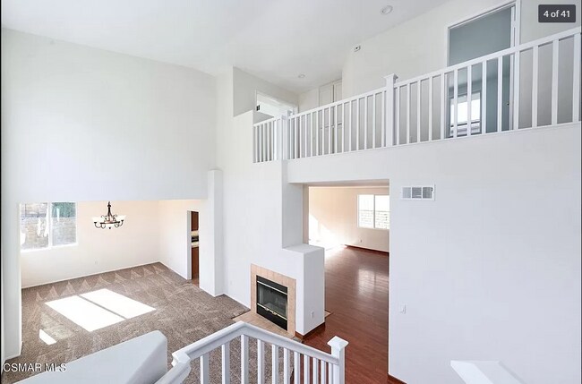 Upstairs Hallway - 6204 Tangelo Plz