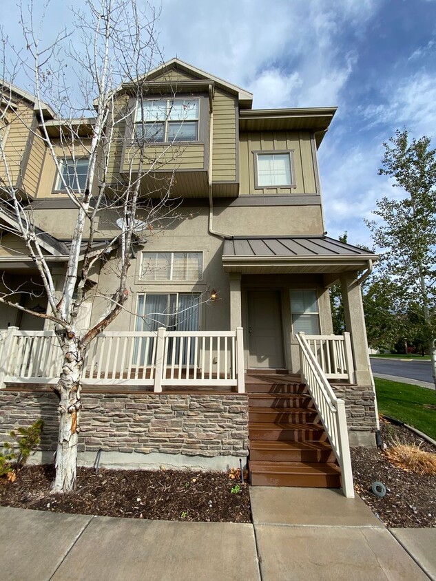 Foto principal - Great Lehi Townhome