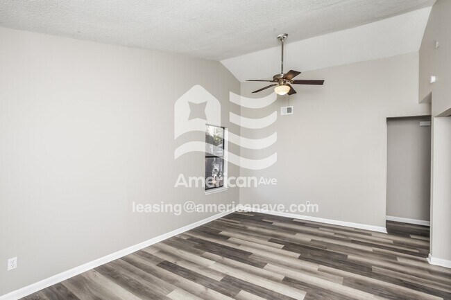 Building Photo - 244 Jadetree Dr