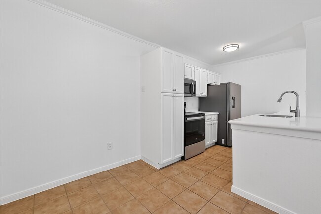 Foto del edificio - 3770 Lovers Wood Ln