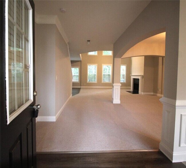 Foto del edificio - 5721 Apple Grove Rd NE