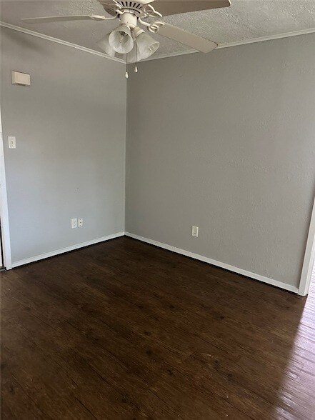 Foto del edificio - 1014 E 23rd St