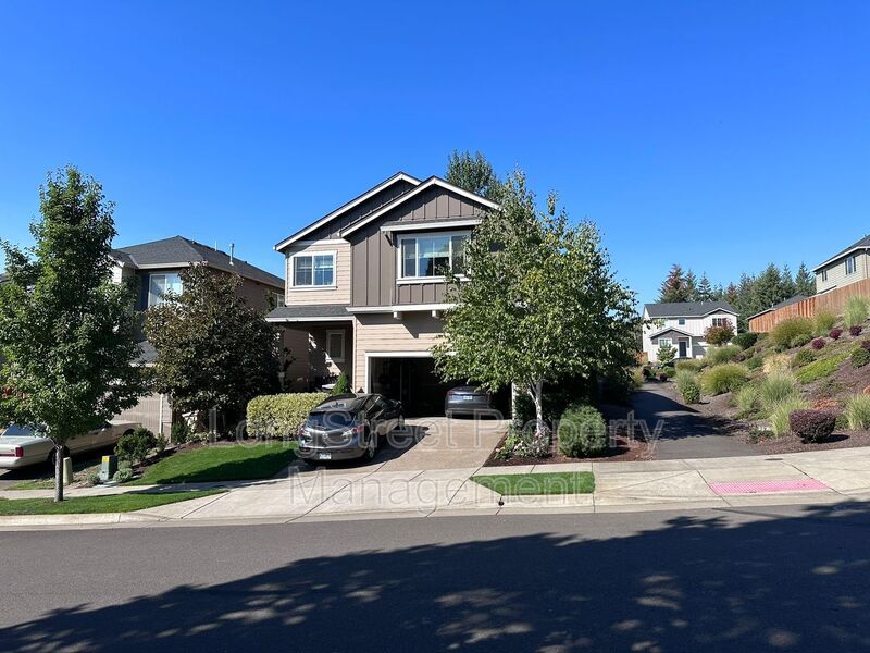 Primary Photo - 2690 NW Beehollow Ln
