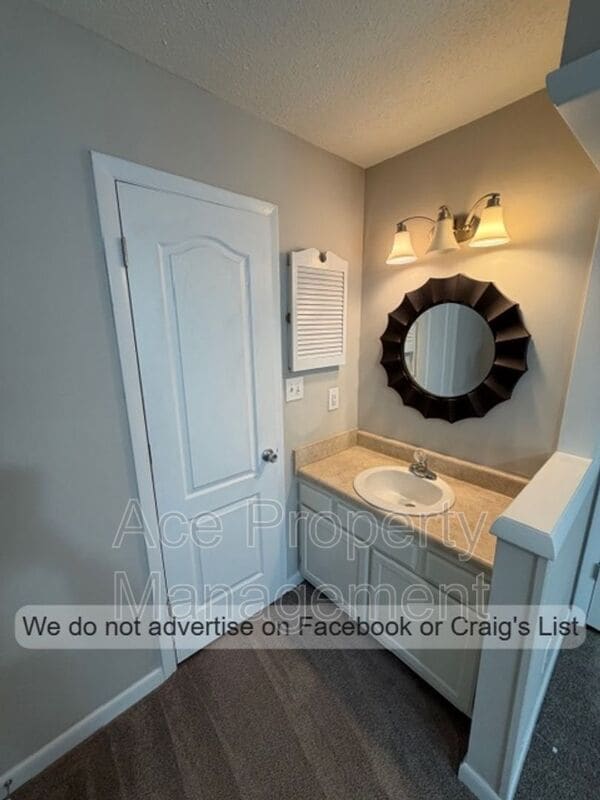 Foto del edificio - 6723 Vaughn Rd