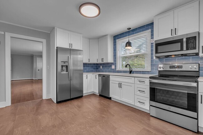 Building Photo - 549 Elysian Fields Rd