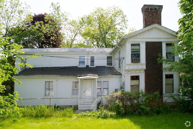 Foto del edificio - 113 E Cross St