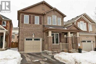 Building Photo - 469 Tyrone Cres