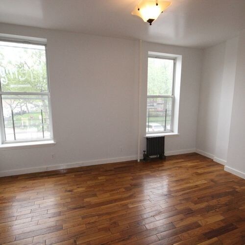 Primary Photo - 1170 Park Pl