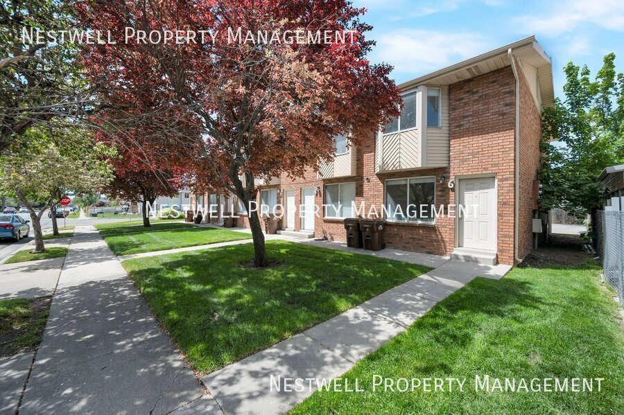 Primary Photo - 1481 Mandalay Rd W