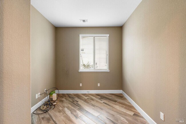 Foto del edificio - 123 Alpine Dr