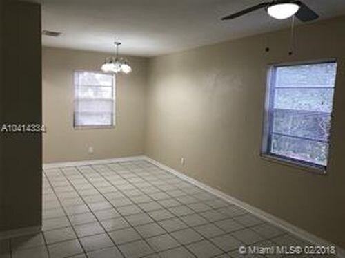 Foto del edificio - 7520 S Waterway Dr