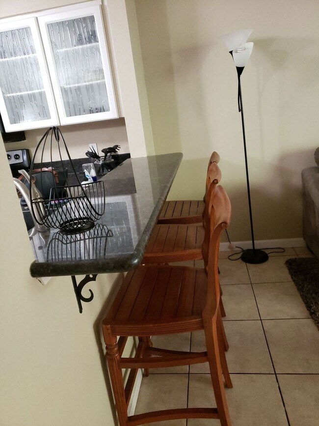 Building Photo - Kihei Shores F208