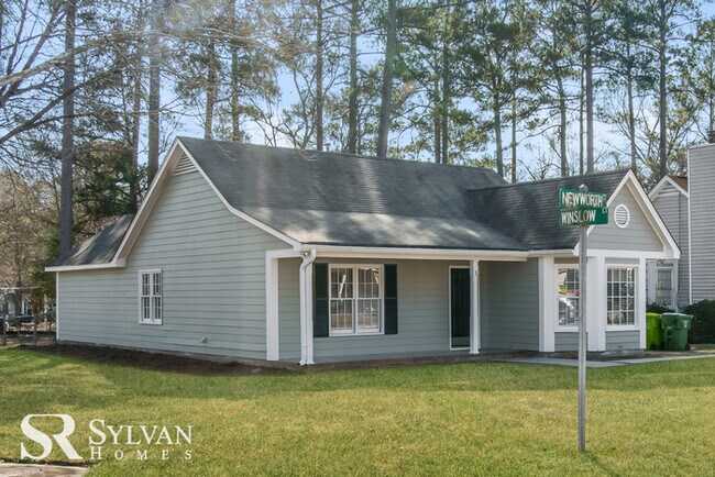 Building Photo - Charming 3BR 2BA home