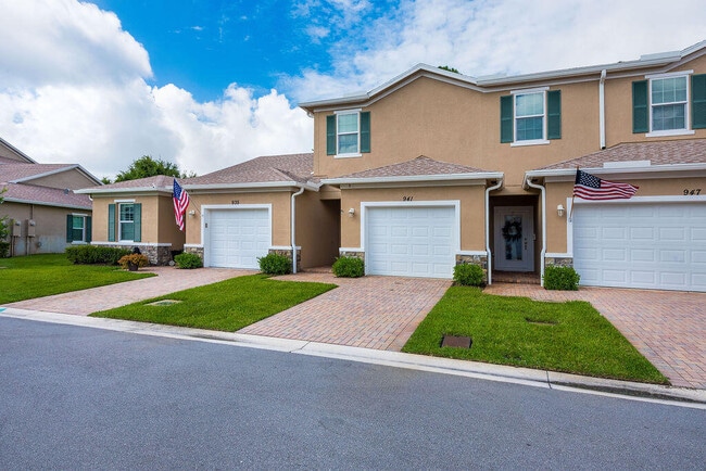 Building Photo - 941 Trailside Run