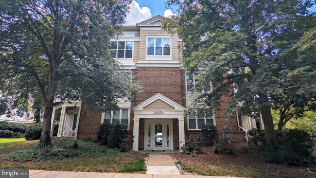 Foto del edificio - 12915 Alton Square
