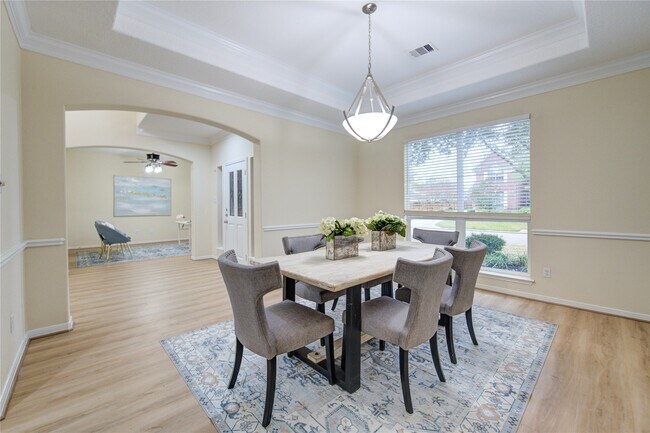 Foto del edificio - 2327 Centerbrook Ln