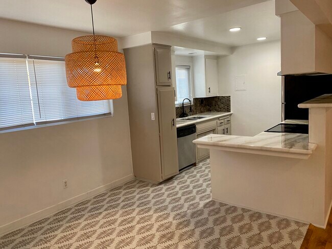 Foto del edificio - 1310 Amethyst St