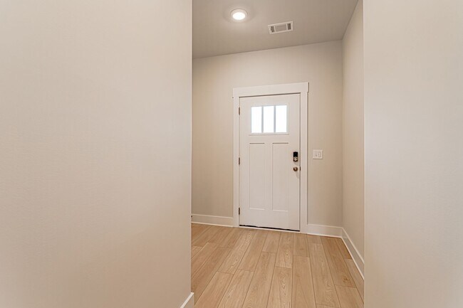 Building Photo - Price Improvement! Beautiful 3 Bedroom, 2....