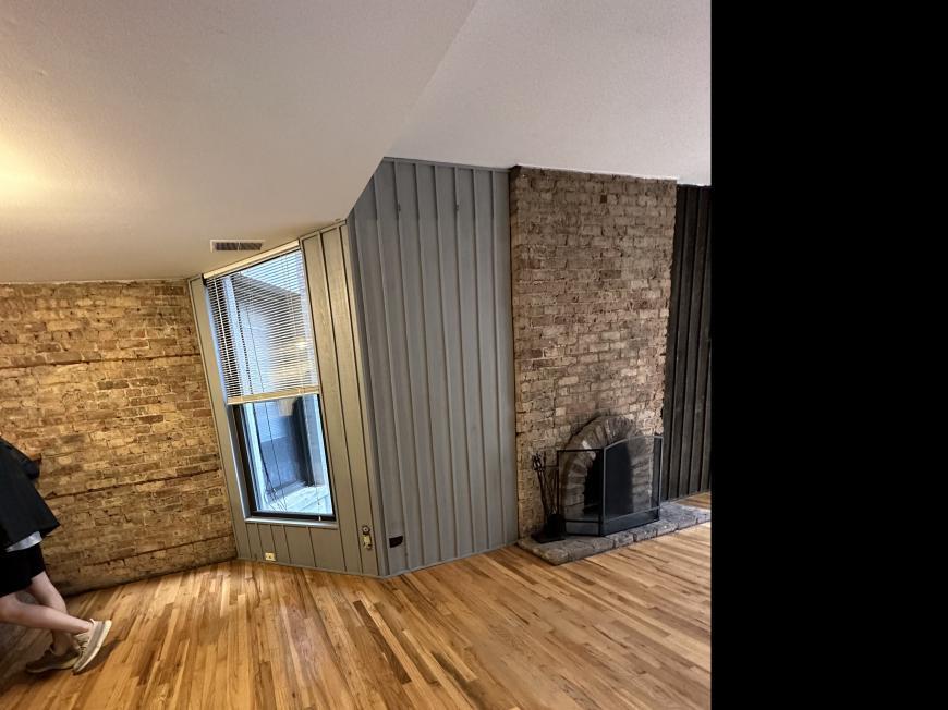 Foto principal - 2 bedroom in Chicago IL 60657