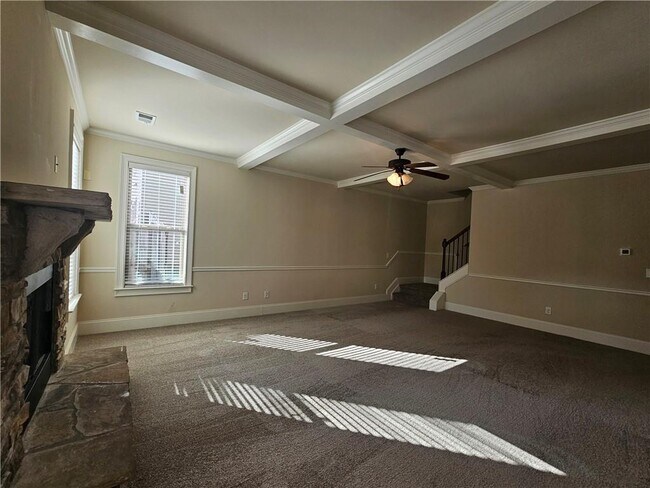 Building Photo - 1550 Horseshoe Creek Ln