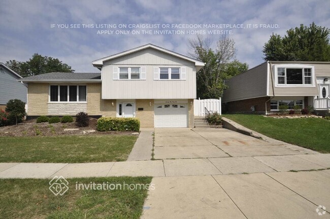 Building Photo - 7442 160th St