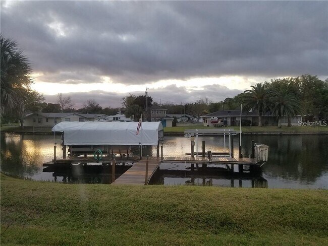 Foto del edificio - 10906 W Cove Harbor Dr