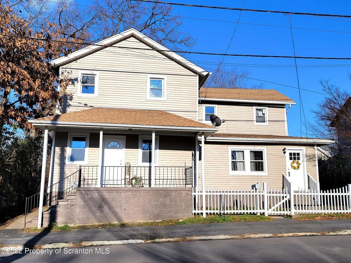 Foto principal - 601 Spring St