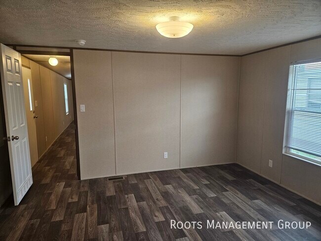 Foto del edificio - Home Available For Sale – Schedule a Home ...