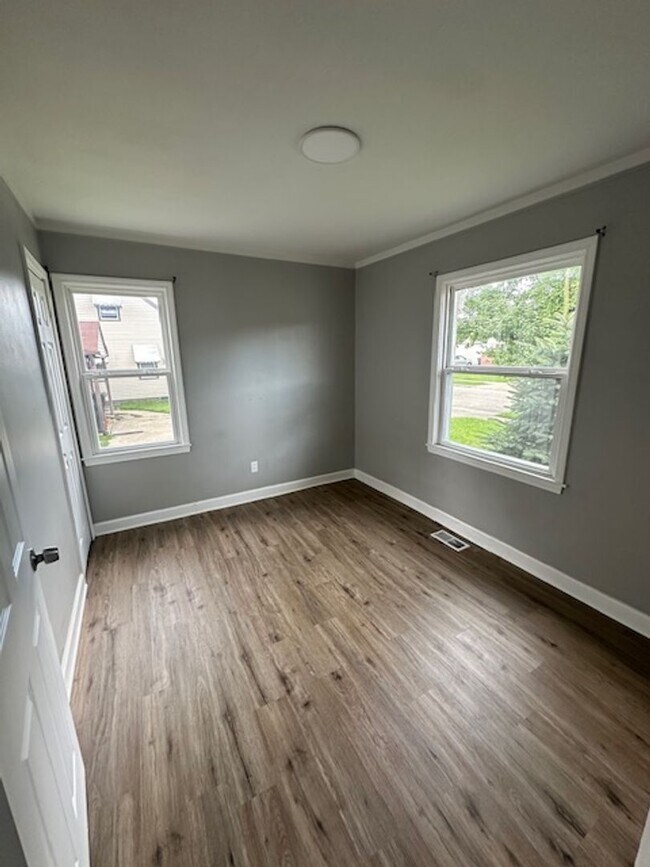 Foto del edificio - 28253 Schram St