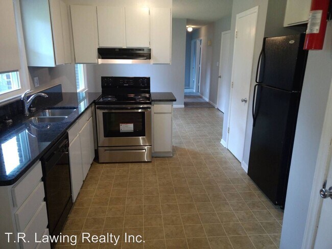Building Photo - 3 br, 1.5 bath House - 1921 Carolyn Drive