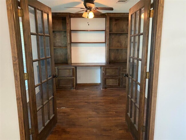 Foto del edificio - 12846 Westmere Dr