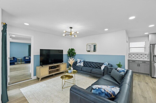 Foto del edificio - 3321 Ridgehaven St