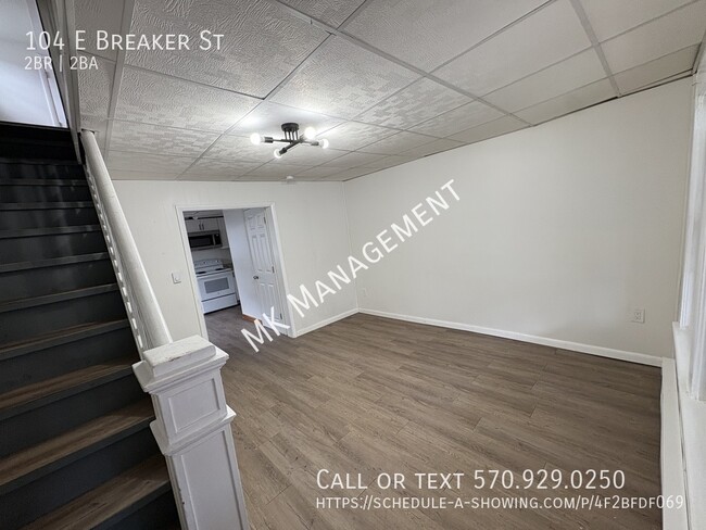 Building Photo - 104 E Breaker St