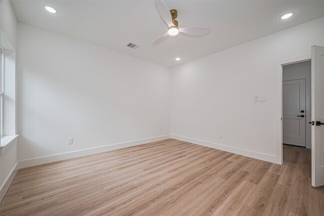 Foto del edificio - 6021 Maybell St