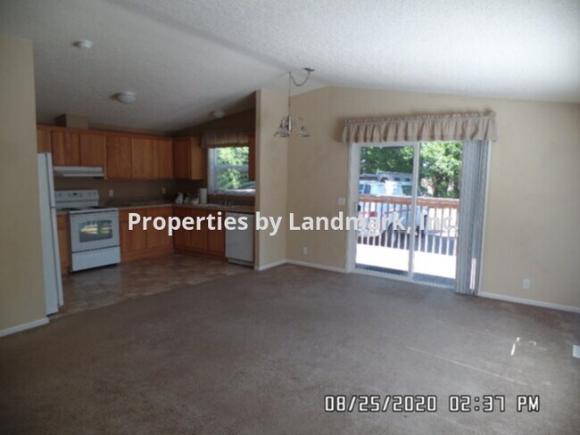 Building Photo - 351 Wilcox Ln