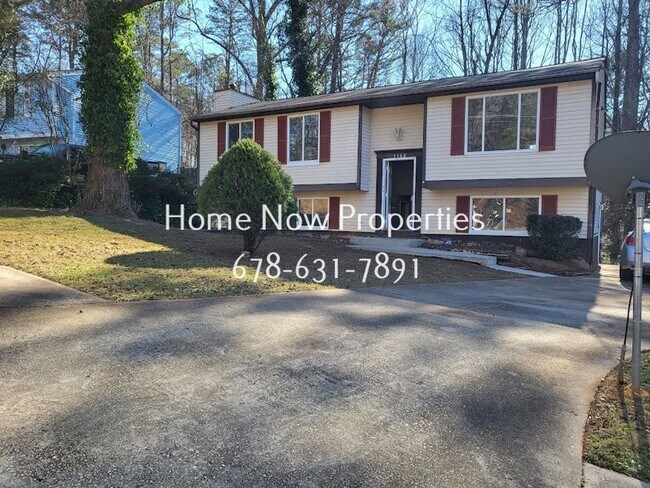 Foto del edificio - Beautiful 5 bedroom/3 bath in Stone Mountain!