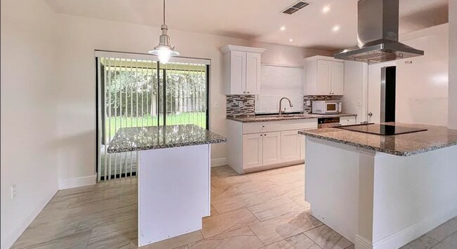 Foto del edificio - 2445 E Burr Oak Ct