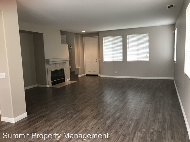 Building Photo - 4 br, 2.5 bath House - 821 Olivia Drive